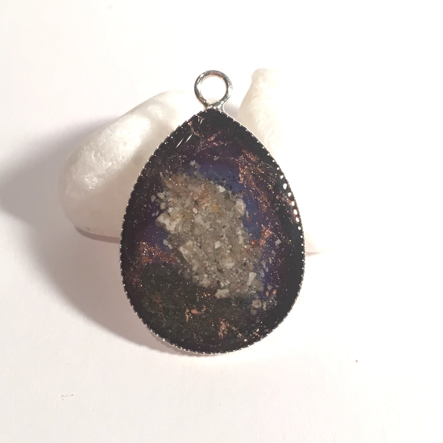 Elright Memorial Pendant