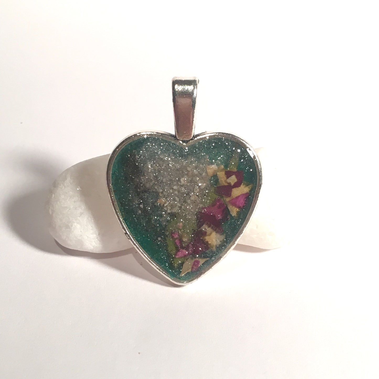 Elright Memorial Pendant