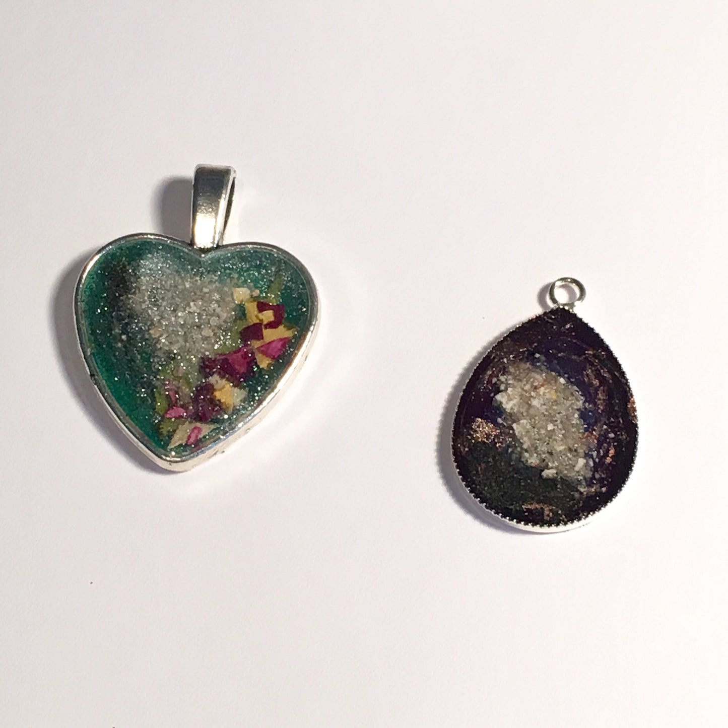 Elright Memorial Pendant